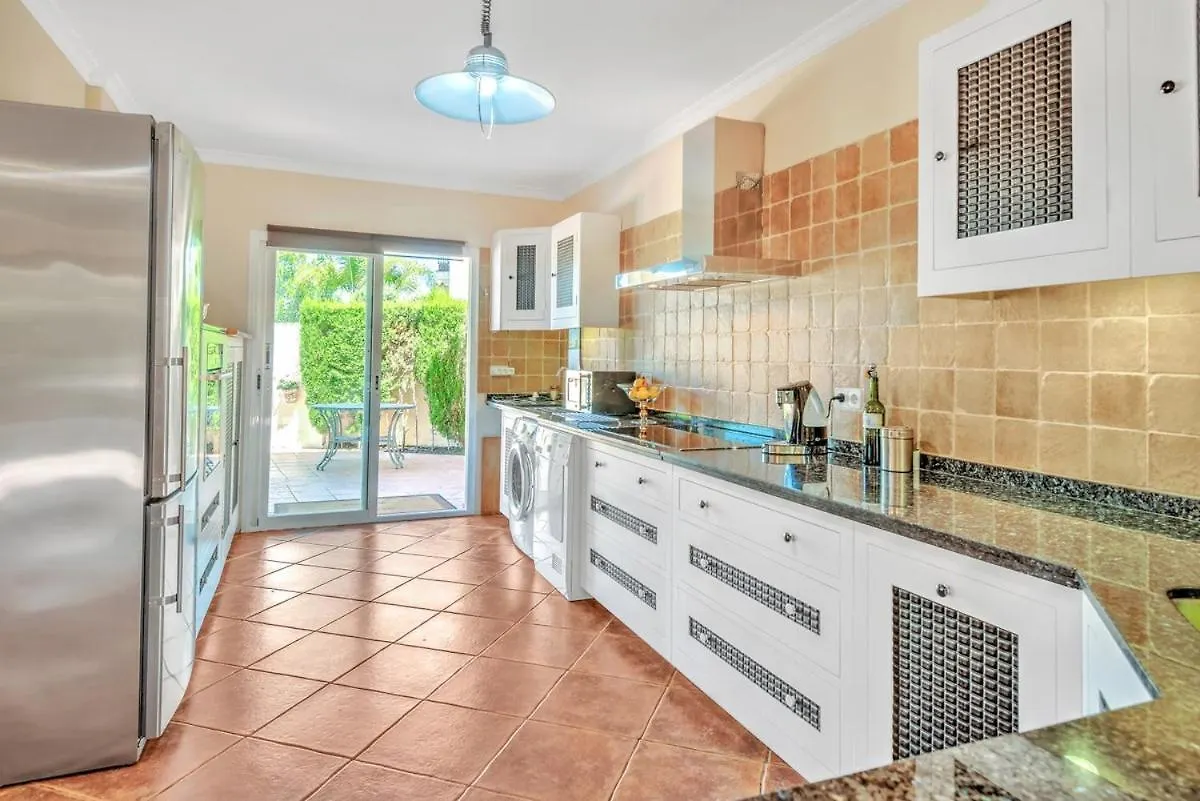 Villa With Pool And Boule Right On Alhaurin Golf Málaga