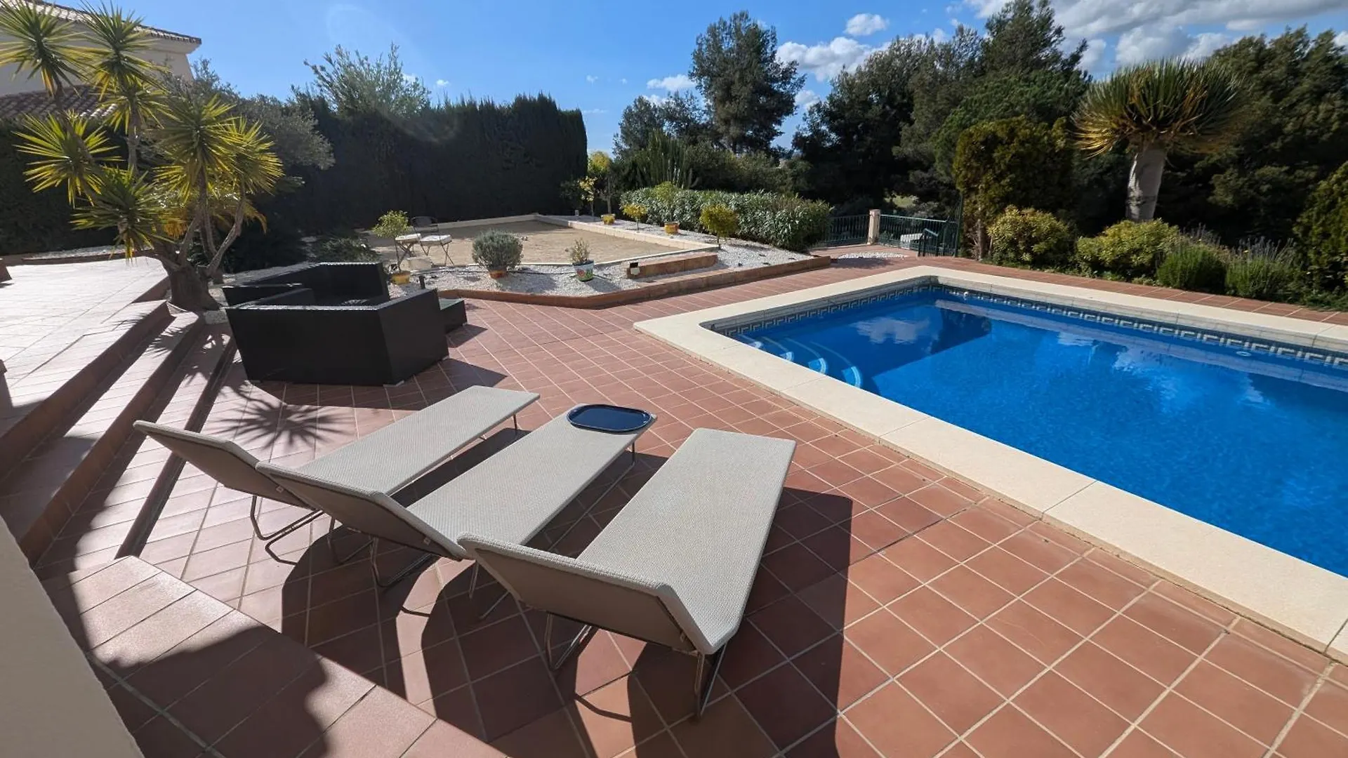 Villa With Pool And Boule Right On Alhaurin Golf Málaga 0*,