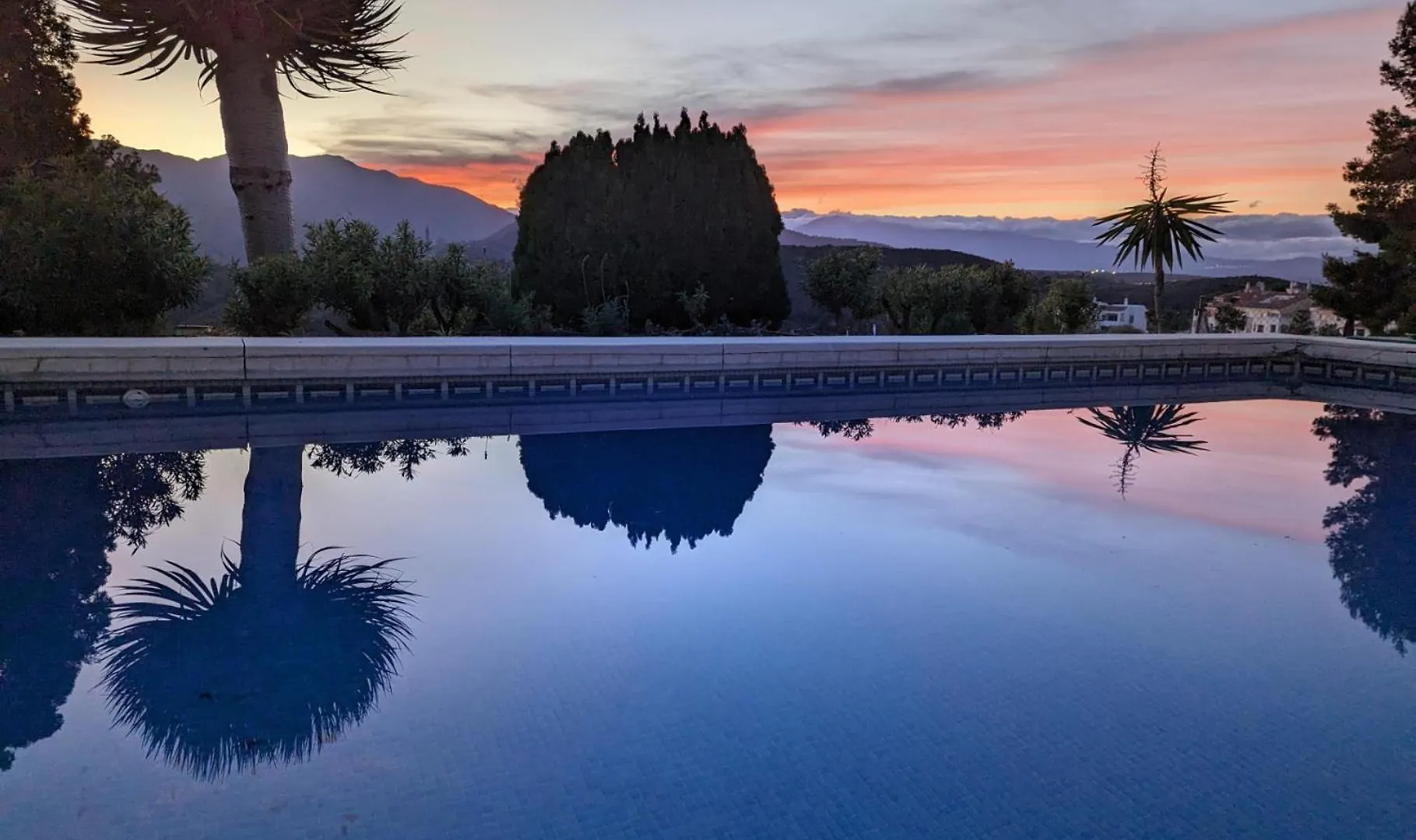 Villa With Pool And Boule Right On Alhaurin Golf Málaga