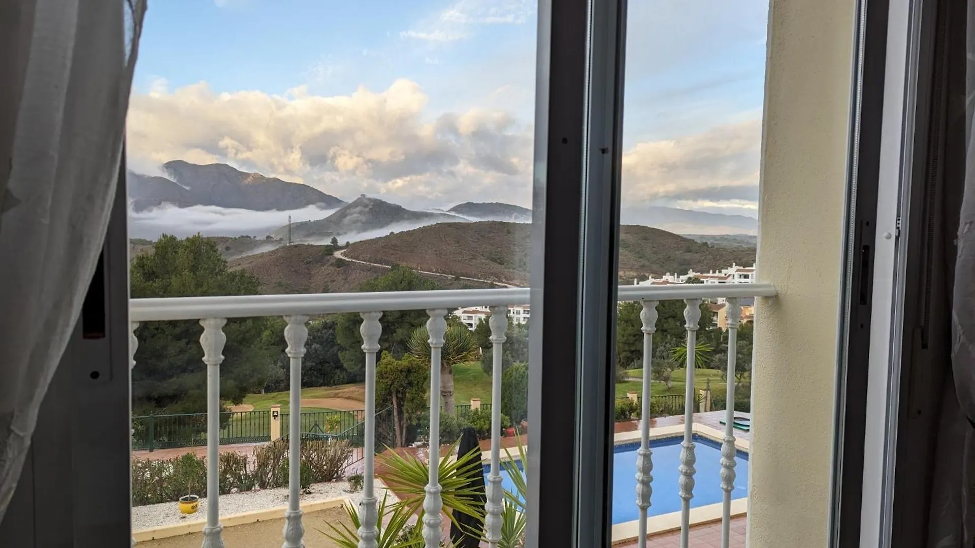 Villa With Pool And Boule Right On Alhaurin Golf Málaga
